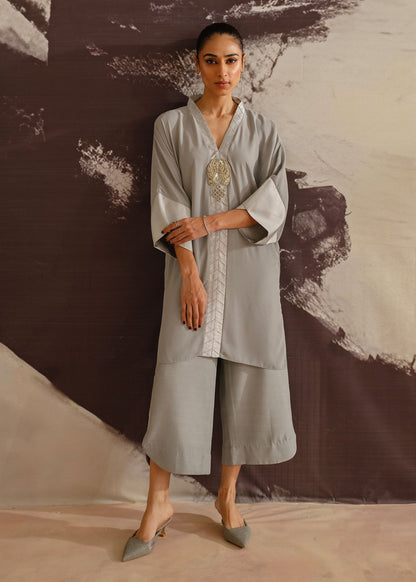 Mahgul | Eye of Cemal | Grey Jewel L Gray Georgette chiffon