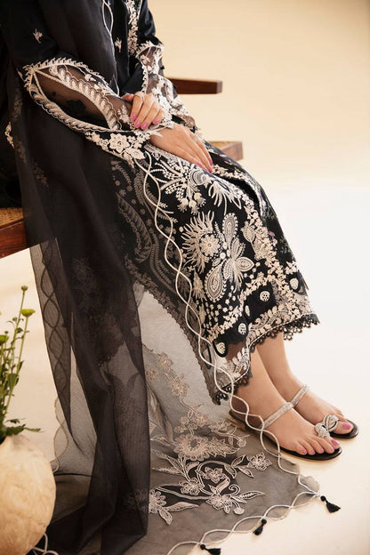 Qalamkar | Qlinekari Luxury Lawn | SQ-03 MARWA - Pakistani Designer Dress - by Qalamkar | Type: Luxury - 100% Original at Saira Sultan