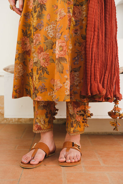 Baroque | Luxury Pret 24 | LAWN UF-653 - Pakistani Designer Dress - by Baroque | Type: Luxury - 100% Original at Saira Sultan