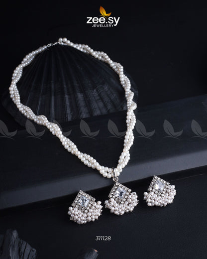Pendant Necklace Sliver White