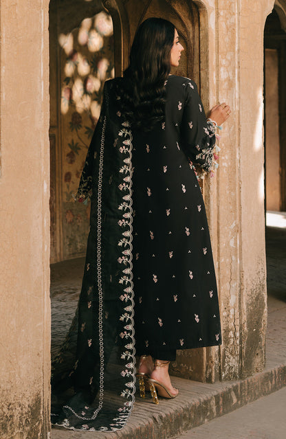 Fiona | Sarang Lawn 25 | Kara XS Black Lawn