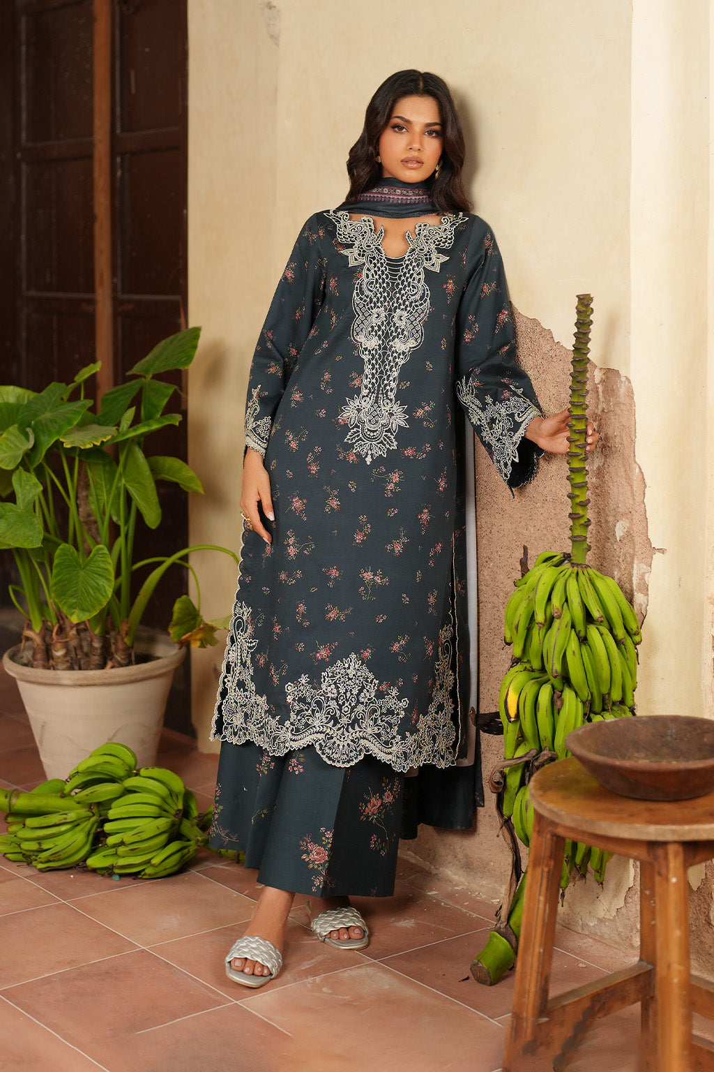 Iznik | Winter 25 | IPF-12 - Pakistani Designer Dress - by Iznik - Type : Ladies Clothes - 100% Original at Saira Sultan