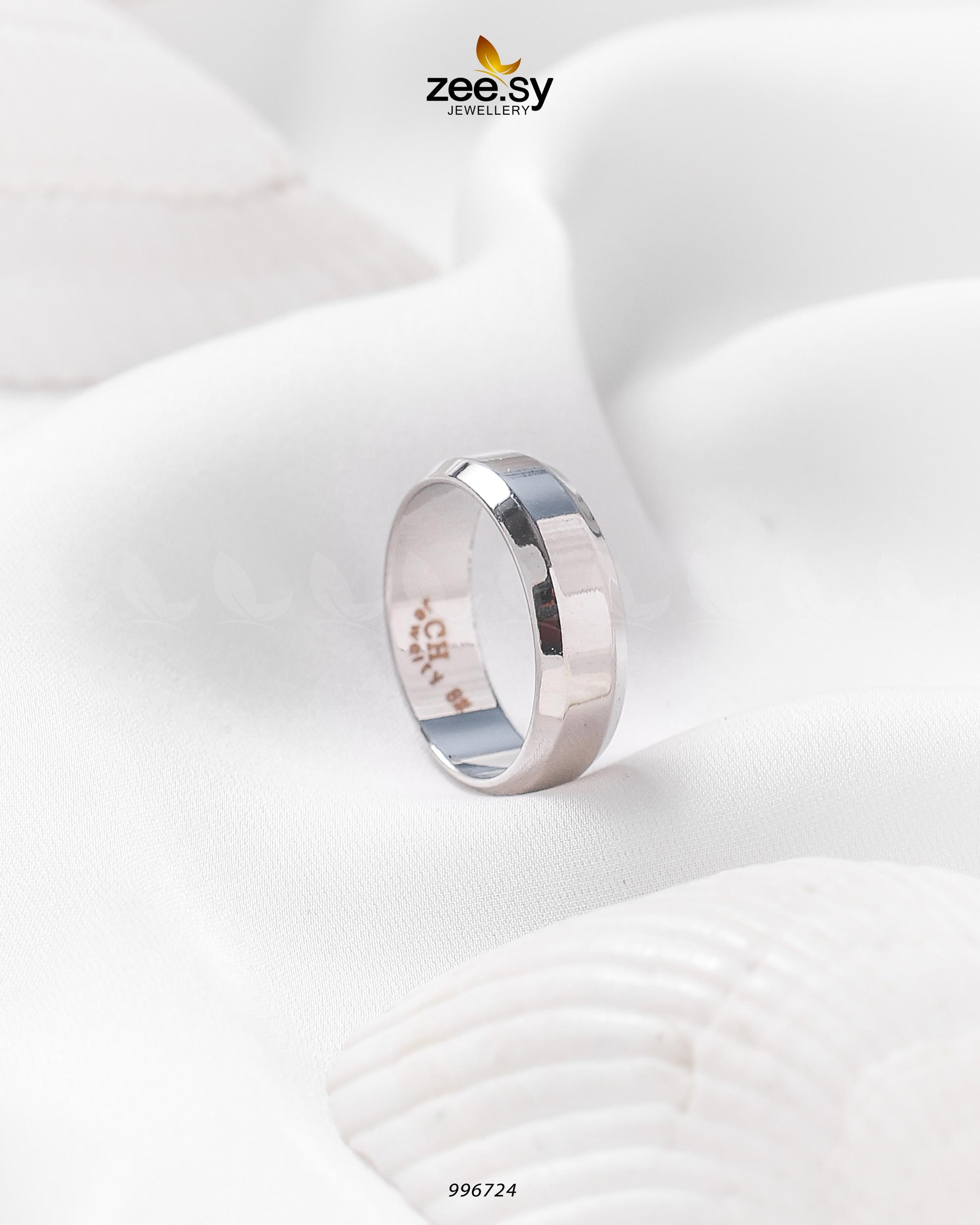 Domsley Ring Silver 17