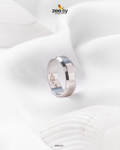 Domsley Ring Silver 18