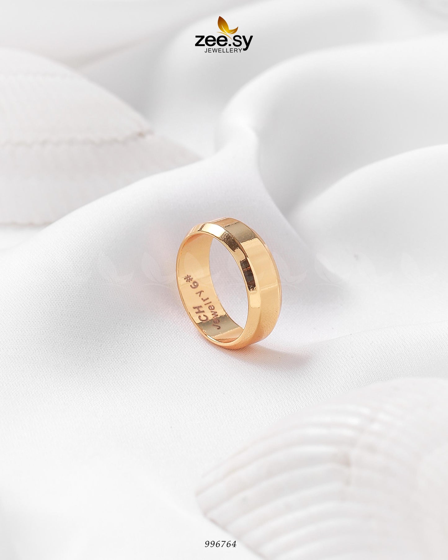Domsley Ring Gold 17