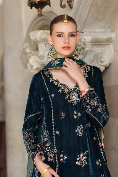 Noor by Saadia Asad | Handcrafted Velvet 25 | Andaleeb by Noor by Saadia Asad - Designer Dress - Type : Ladies Clothes - Available at Saira Sultan - 100% Original 