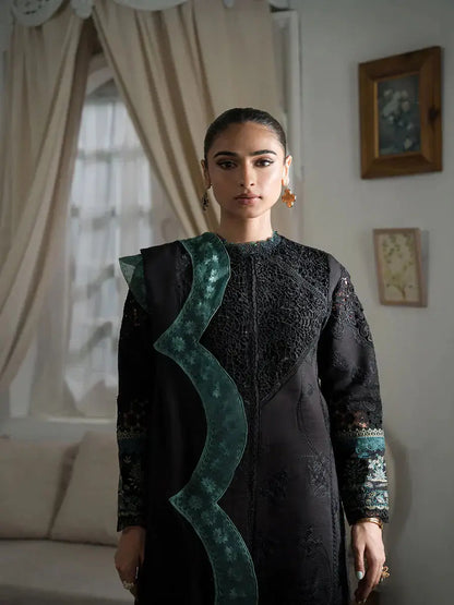 Maryum Hussain | Laani Luxury Pret | Cyra - Pakistani Designer Dress - by Maryam Hussain | Type: Luxury - 100% Original at Saira Sultan
