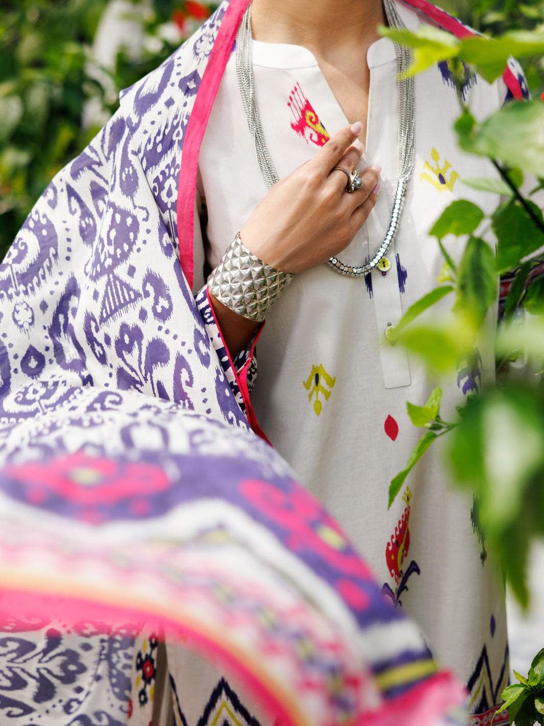 Almirah | Traditional Tale |ALP-3PS-2115 L Ivory Lawn