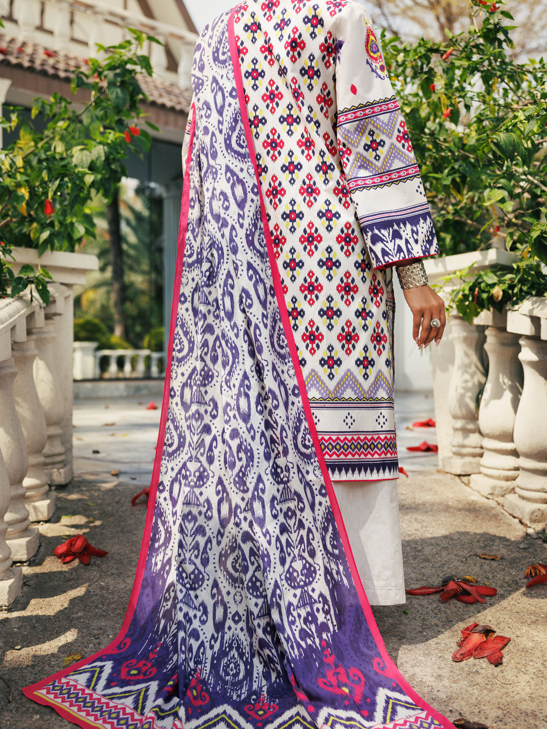 Almirah | Traditional Tale |ALP-3PS-2115 S Ivory Lawn