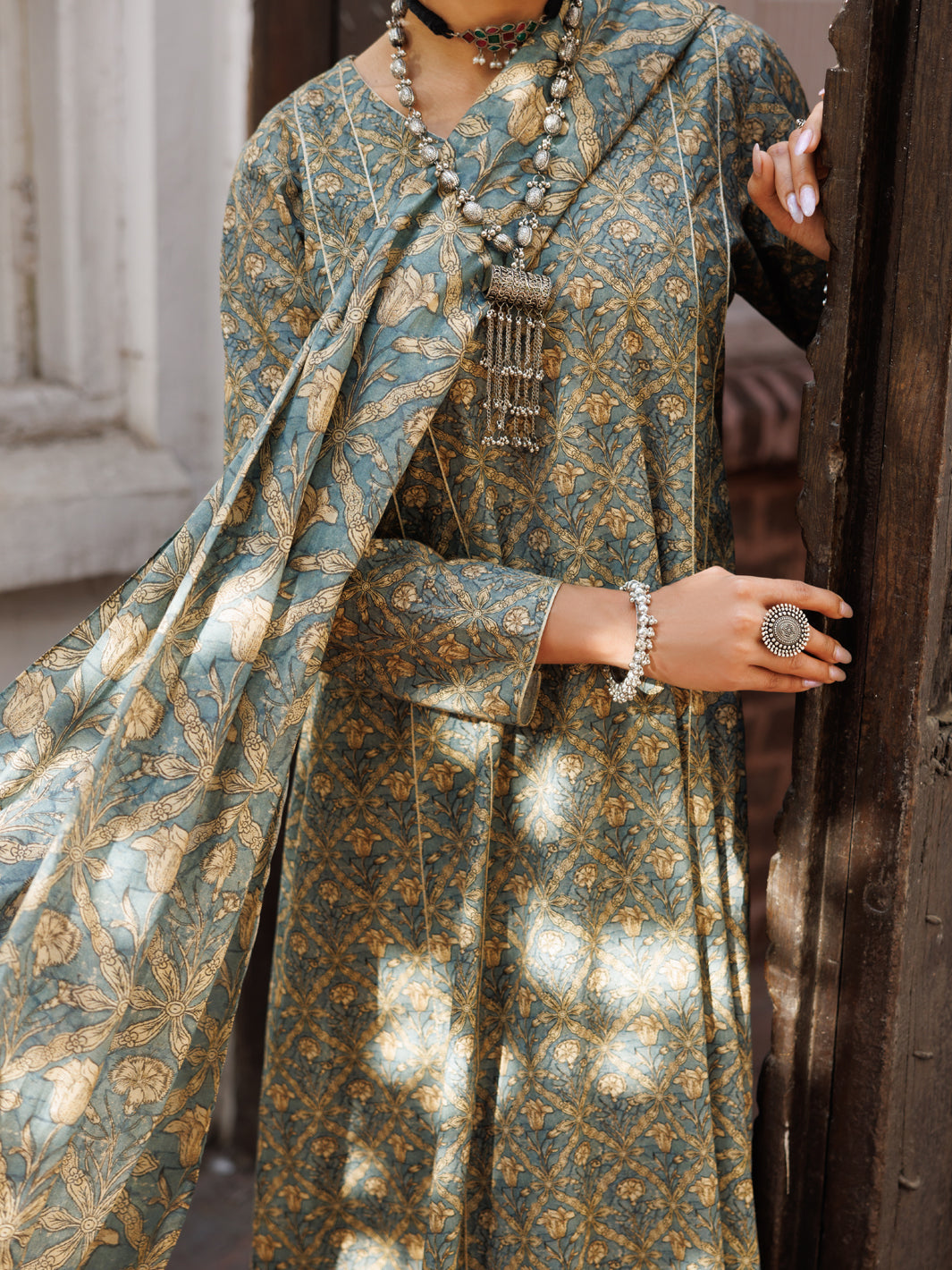 Almirah | Traditional Tale | ALP-3PS-2130 L Mouse Gray Lawn