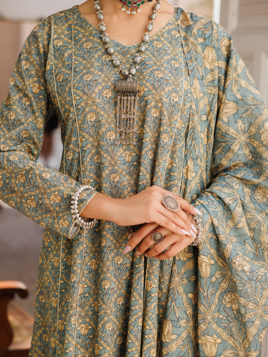 Almirah | Traditional Tale | ALP-3PS-2130 S Mouse Gray Lawn