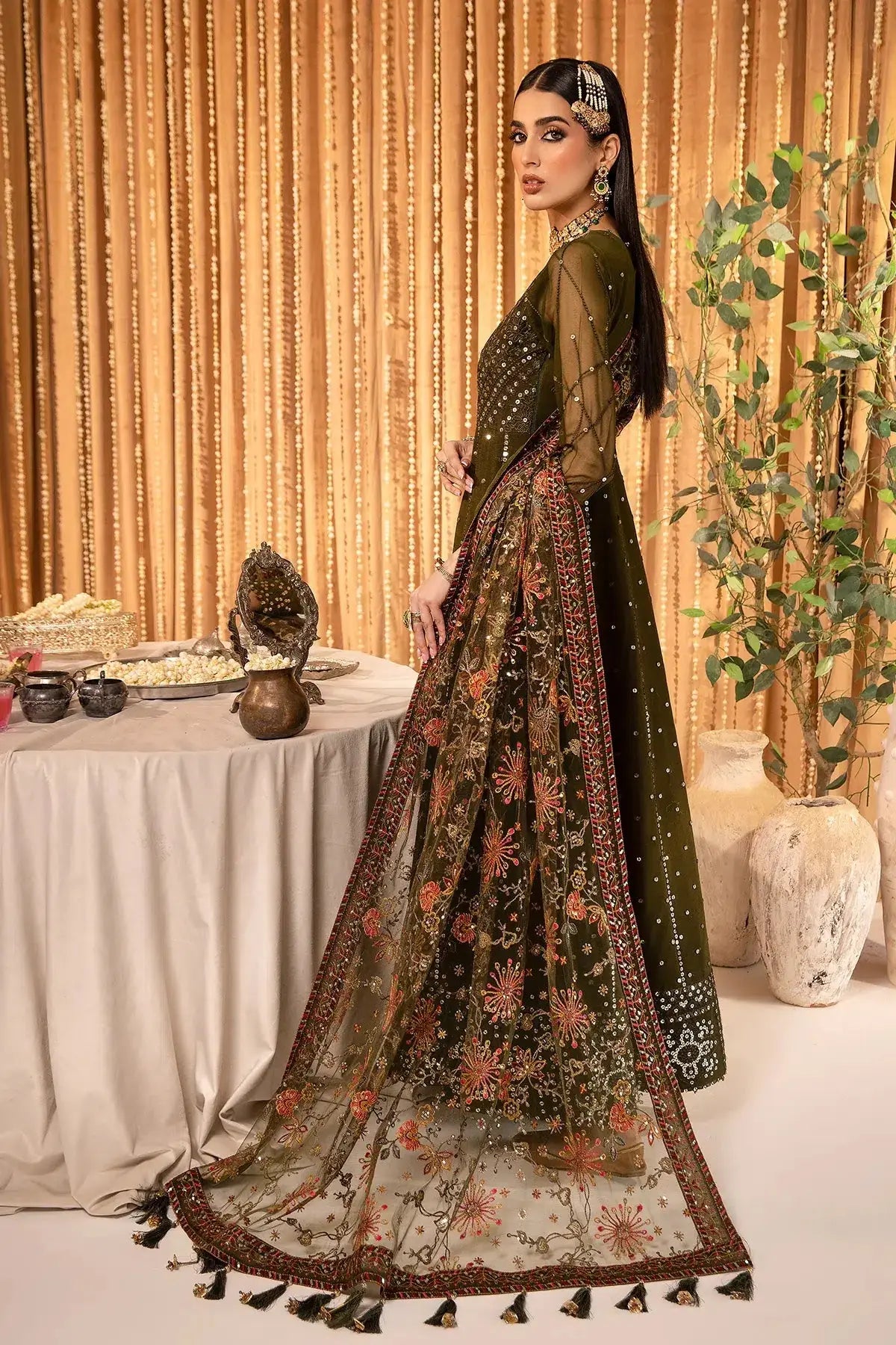Alizeh | Formals Collection | Mahveen - Pakistani Designer Dress - by Alizeh | Type: Formal - 100% Original at Saira Sultan