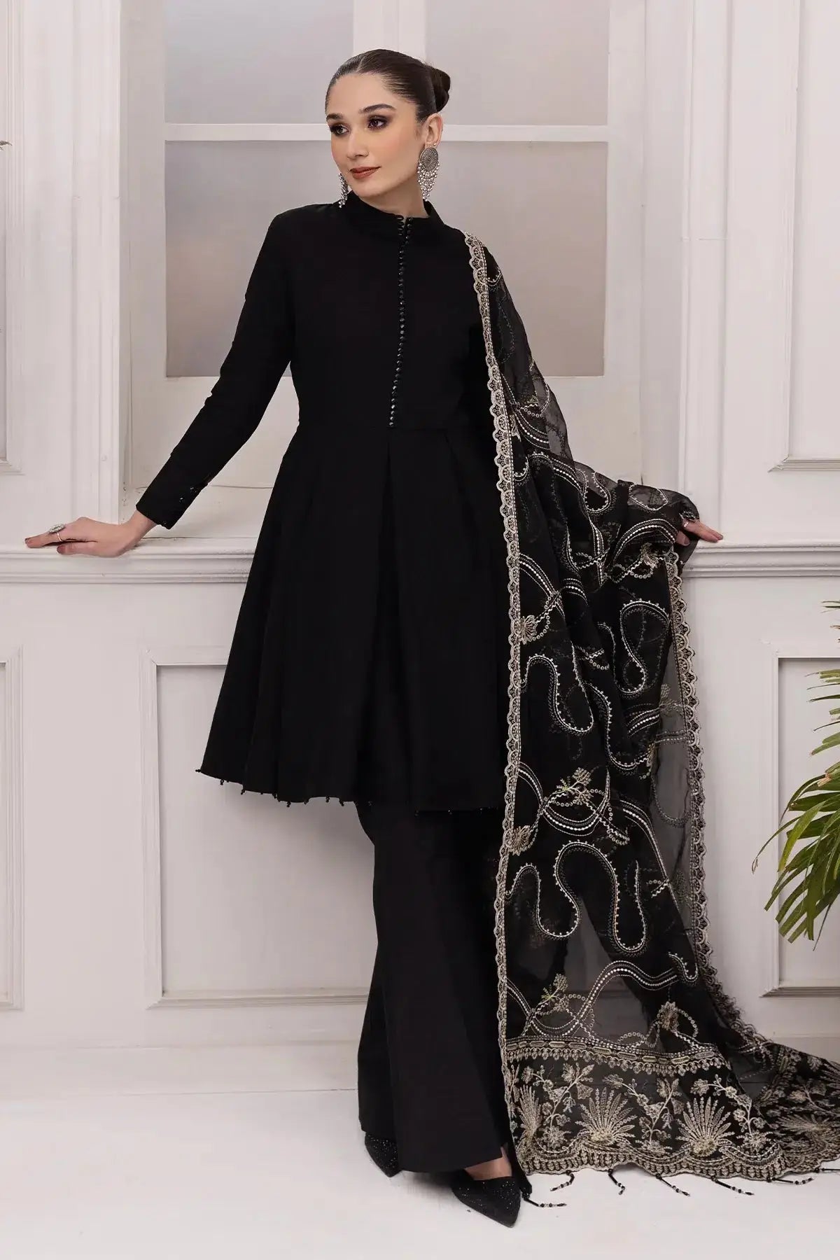 Alizeh | Formals Collection | Black Dress 3 piece - RTW1008 - Pakistani Designer Dress - by Alizeh | Type: Formal - 100% Original at Saira Sultan