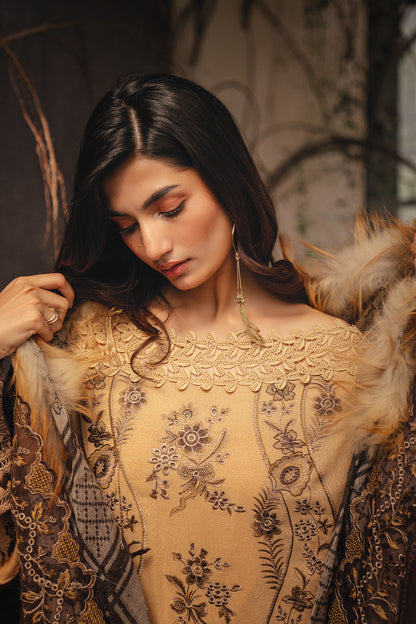 Saira Rizwan | Winter 2024 | NERIA-SRW24-07 S Beige Velvet