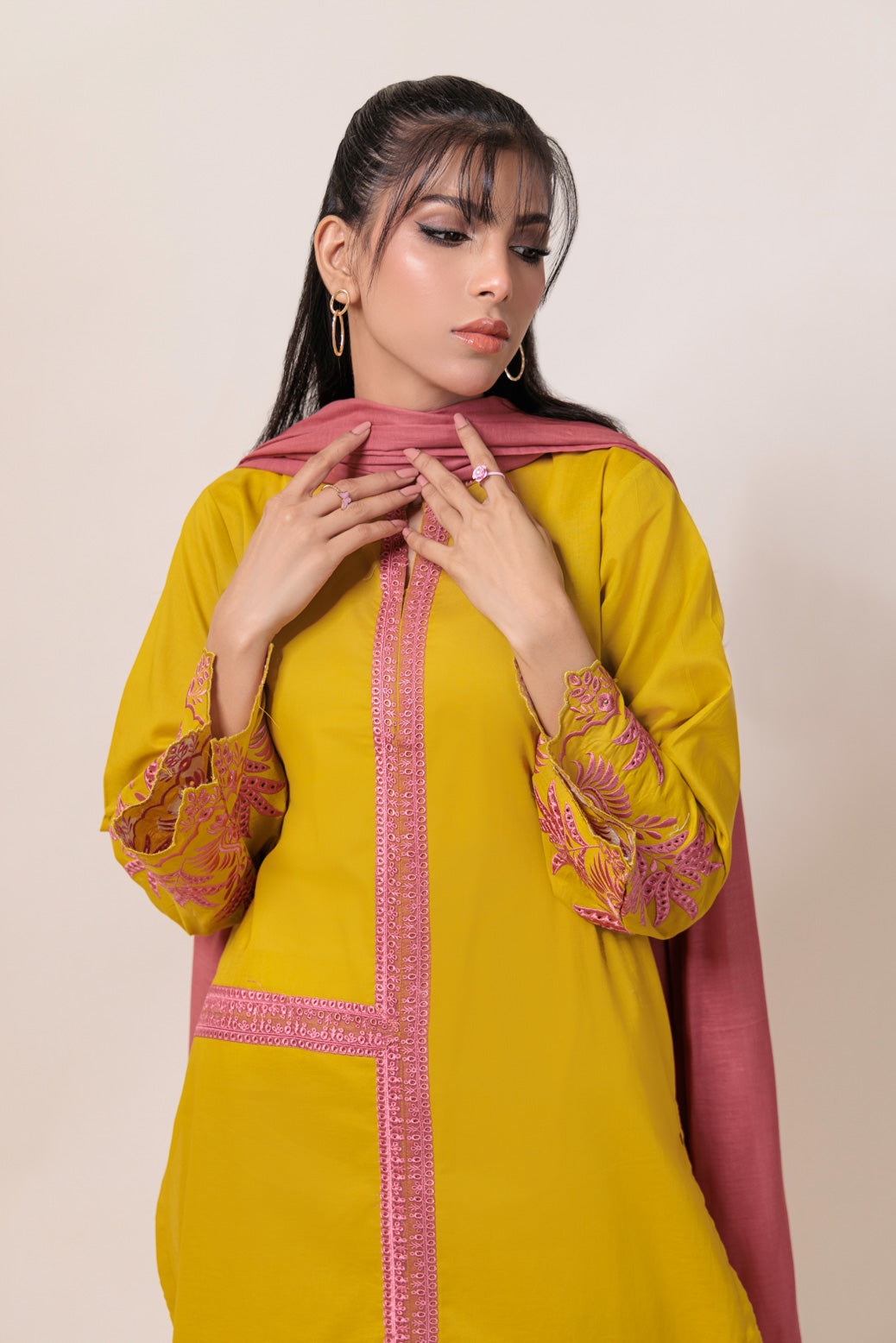 Bonanza Satrangi | Dhani Cambric 3 Piece (BPS5243P09) 14 Dhani
