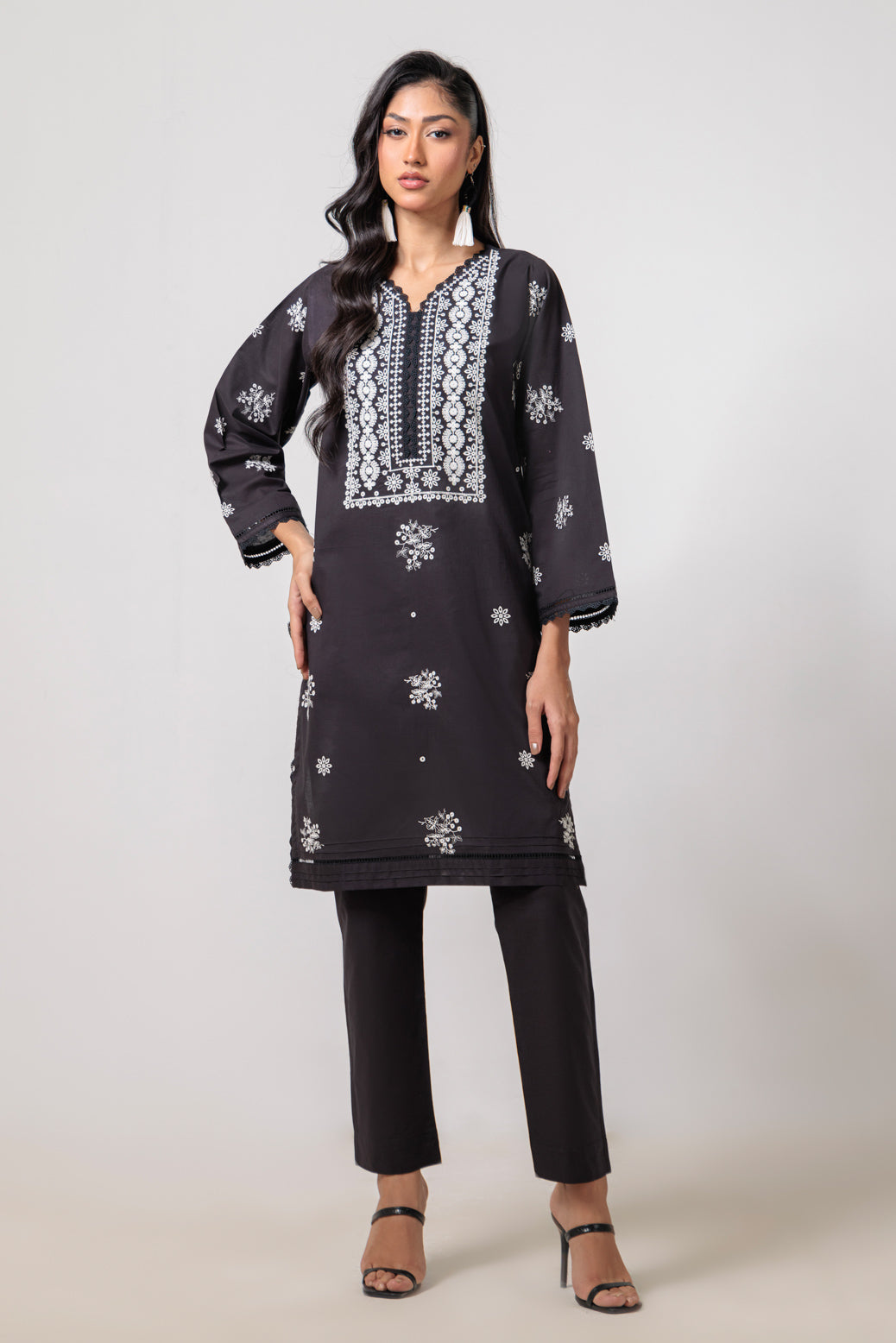 Bonanza Satrangi | Black Cambric 2 Piece (BS2242P10) 8 Black