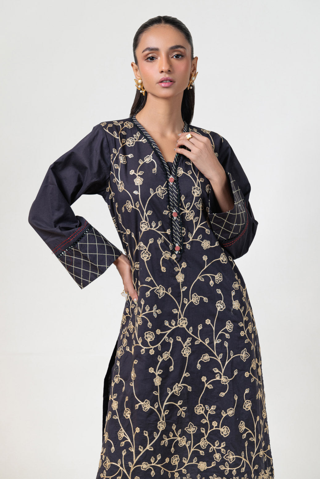 Bonanza Satrangi | Black Cambric 2 Piece (BS5242P02) 14 Black