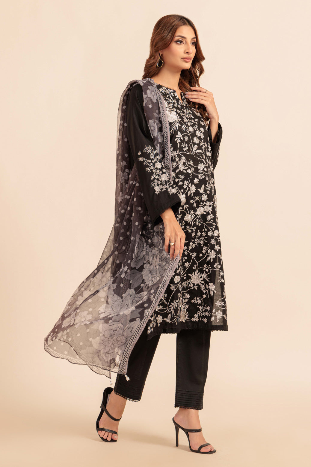 Bonanza Satrangi | Black Cambric 3 Piece (BS6243P03) 10 Black