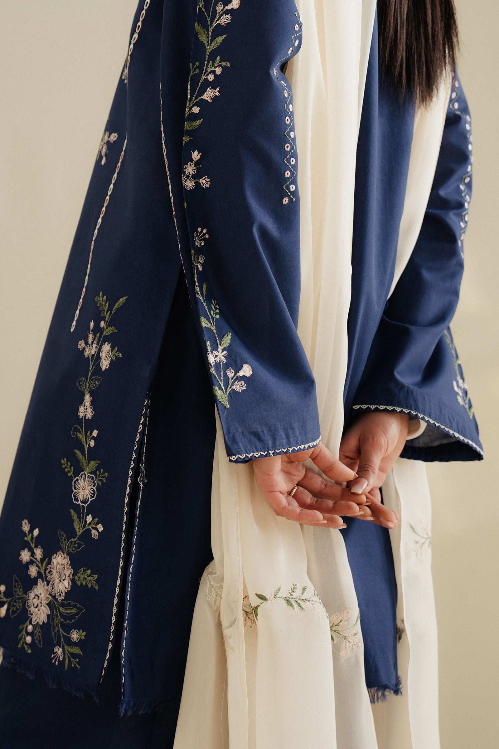 Zara Shahjahan | Eid Pret 25 | CR25P0107 M Navy Cambric