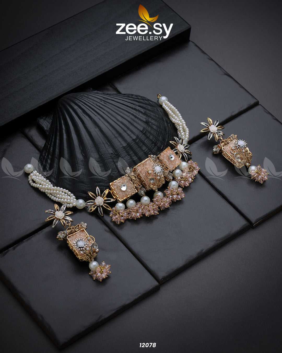 Cosmic Galaxies Necklace Pink