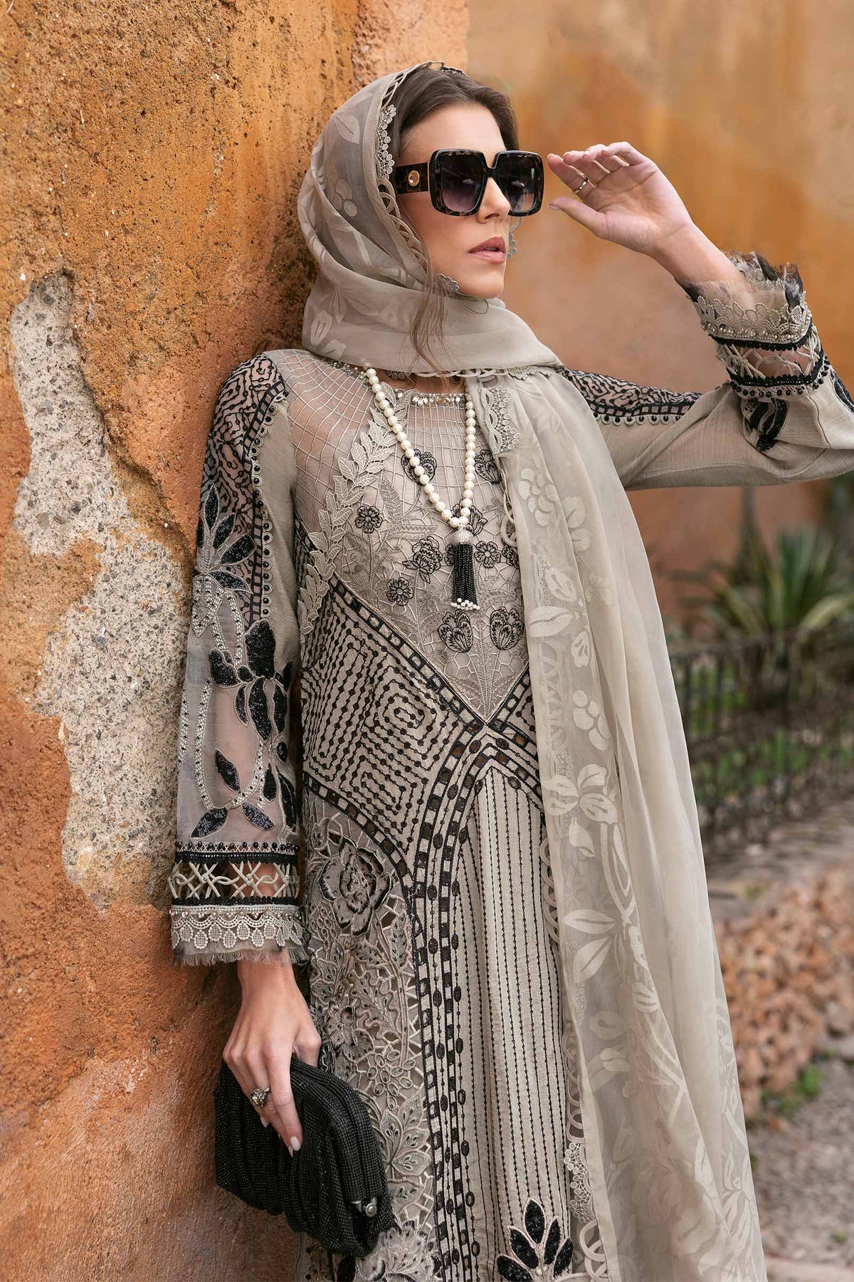 Maria B | Luxury Lawn 25 | D-2510-B L Gray Paper Cotton