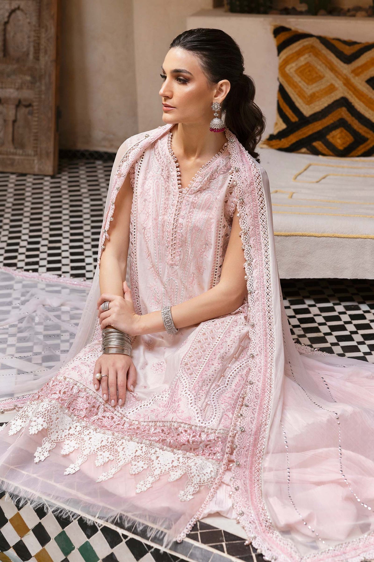 Maria B | Luxury Lawn 25 | D-2511-A XL Powder Pink Lawn