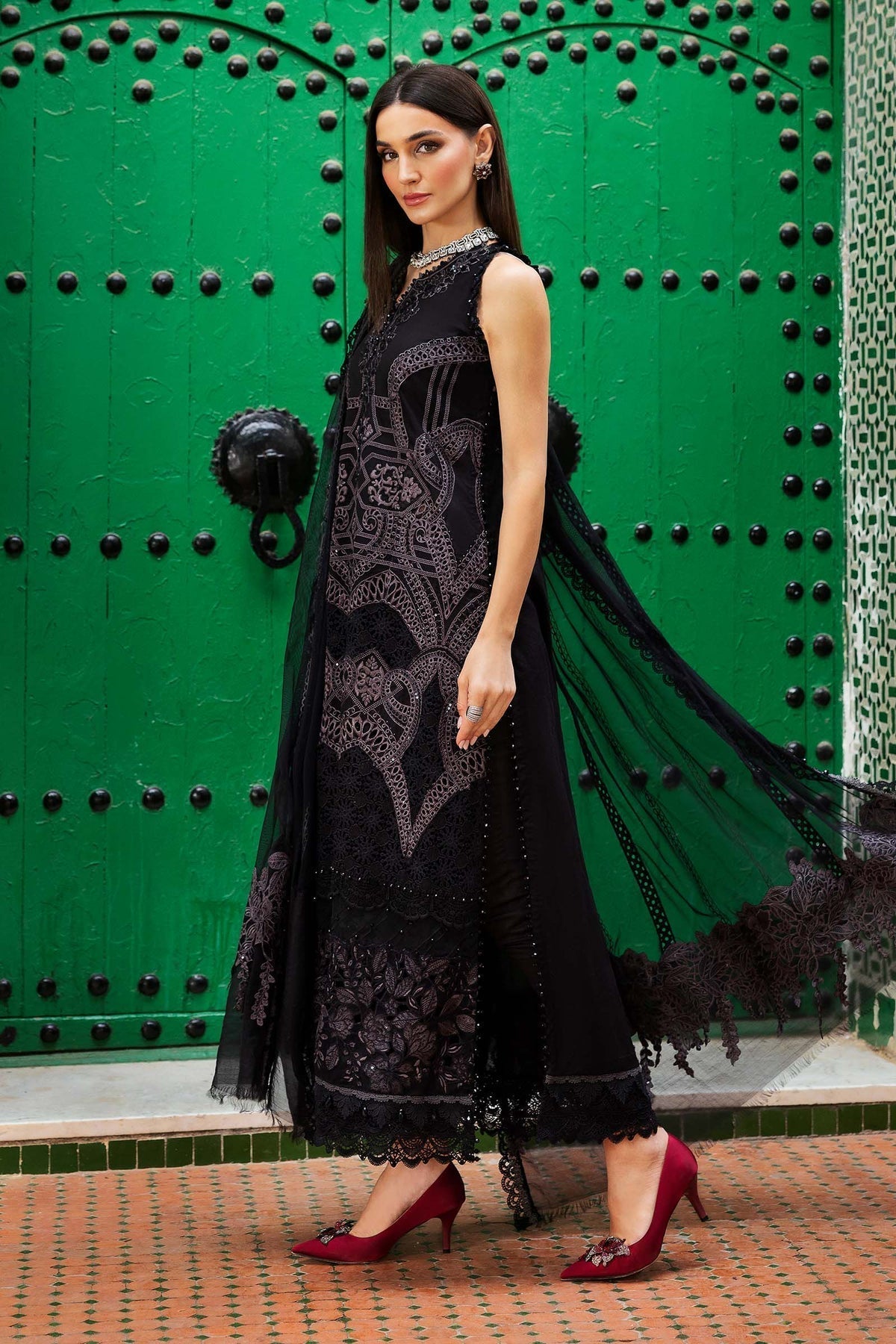 Maria B | Luxury Lawn 25 | D-2512-B S Black Lawn
