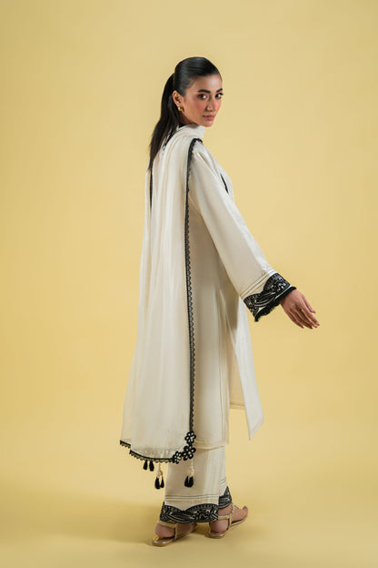 Ammara Khan | Sia 25 | D-13 S Ivory Blended Silk