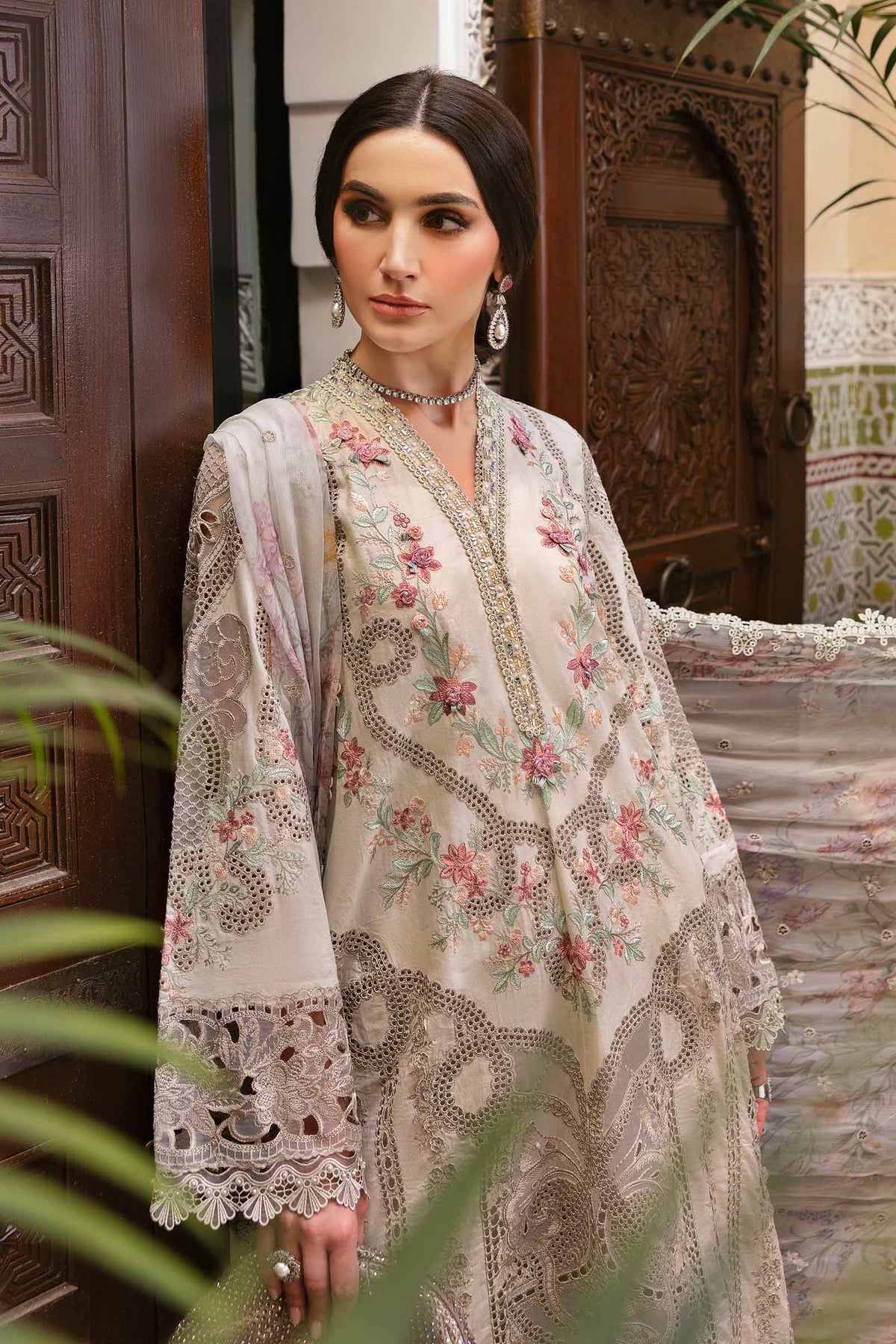 Maria B | Luxury Lawn 25 | D-2514-B L Beige Lawn