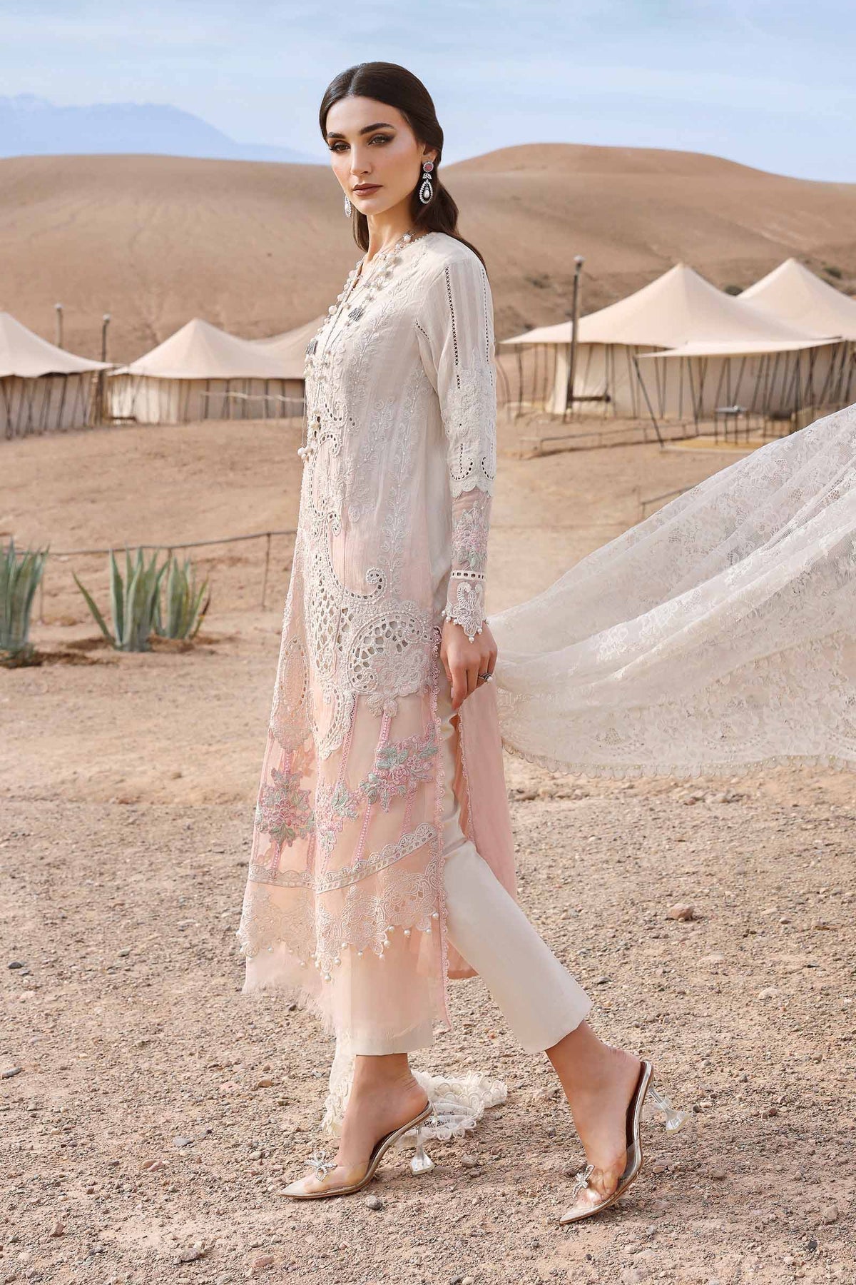 Maria B | Luxury Lawn 25 | D-2515-A S Off White Lawn