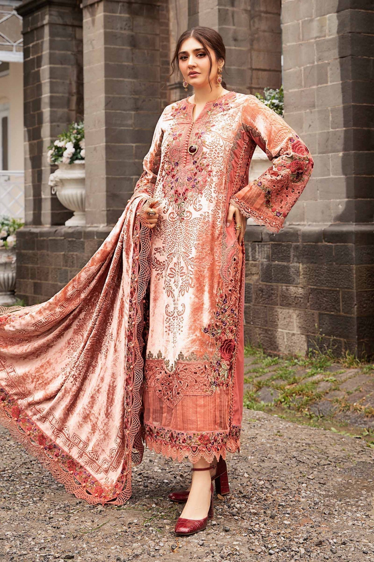Maria B | Winter Luxe 24 | Velvet DL-1206 - Pakistani Designer Dress - by Maria B | Type: Ladies Clothes - 100% Original at Saira Sultan