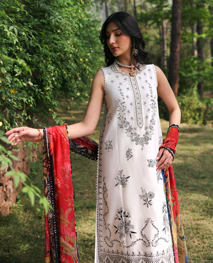Republic Womenswear | Talia Luxury Lawn 25 | D1-B - Lunara XL White Lawn