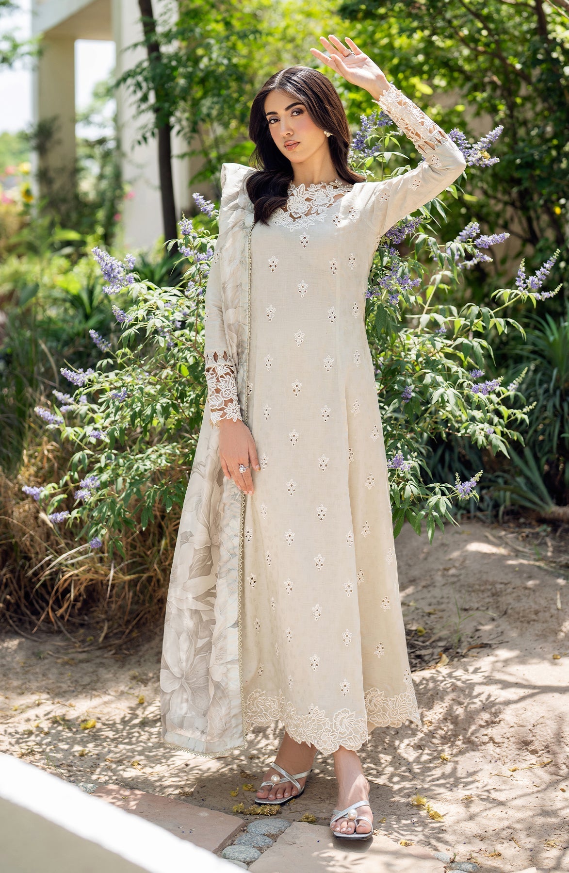 Zarif | Nura Textured Lawn 25 | ISARA Custom Size Ivory Lawn