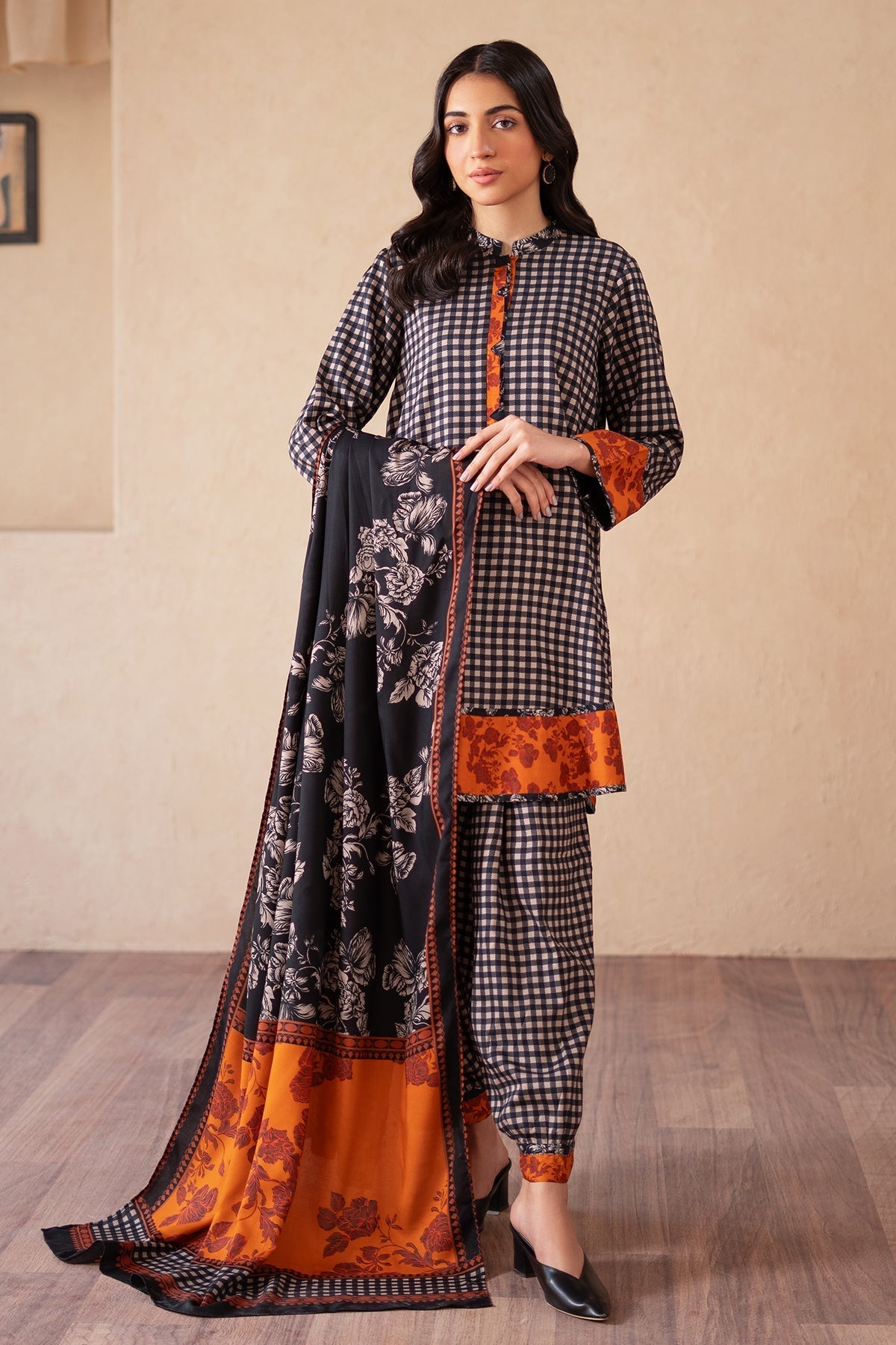 Charizma | Print Melody | CPM-4-S43A S Black Raw Silk