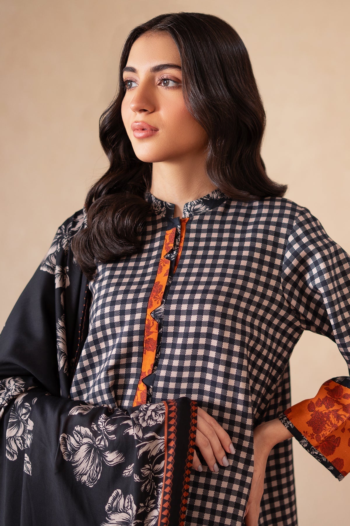 Charizma | Print Melody | CPM-4-S43A L Black Raw Silk