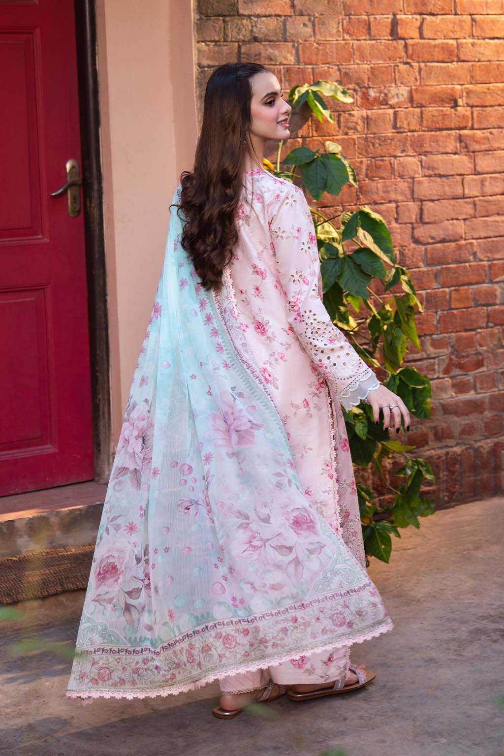 Neeshay | Summer Lines Printkari 25 | PECHE S Lawn Pink