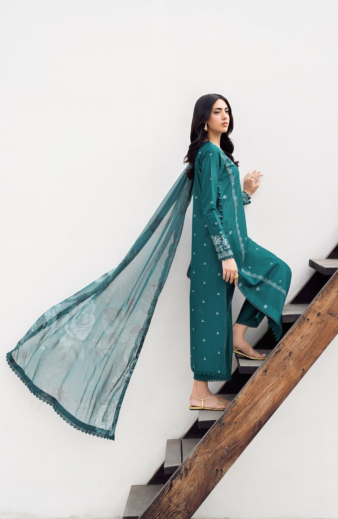 Zarif | Nura Textured Lawn 25 | NUSA XL Emerald Green Lawn