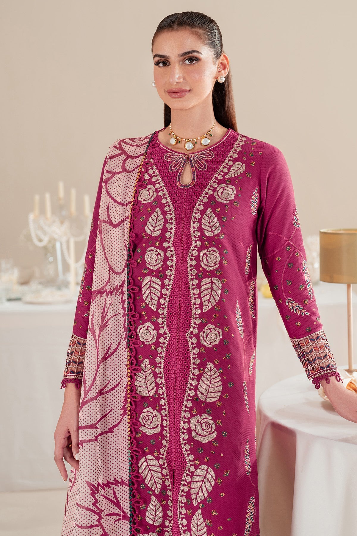 Jazmin | Iris Luxury Lawn 25 | IL'25-D05 XL Magenta Lawn