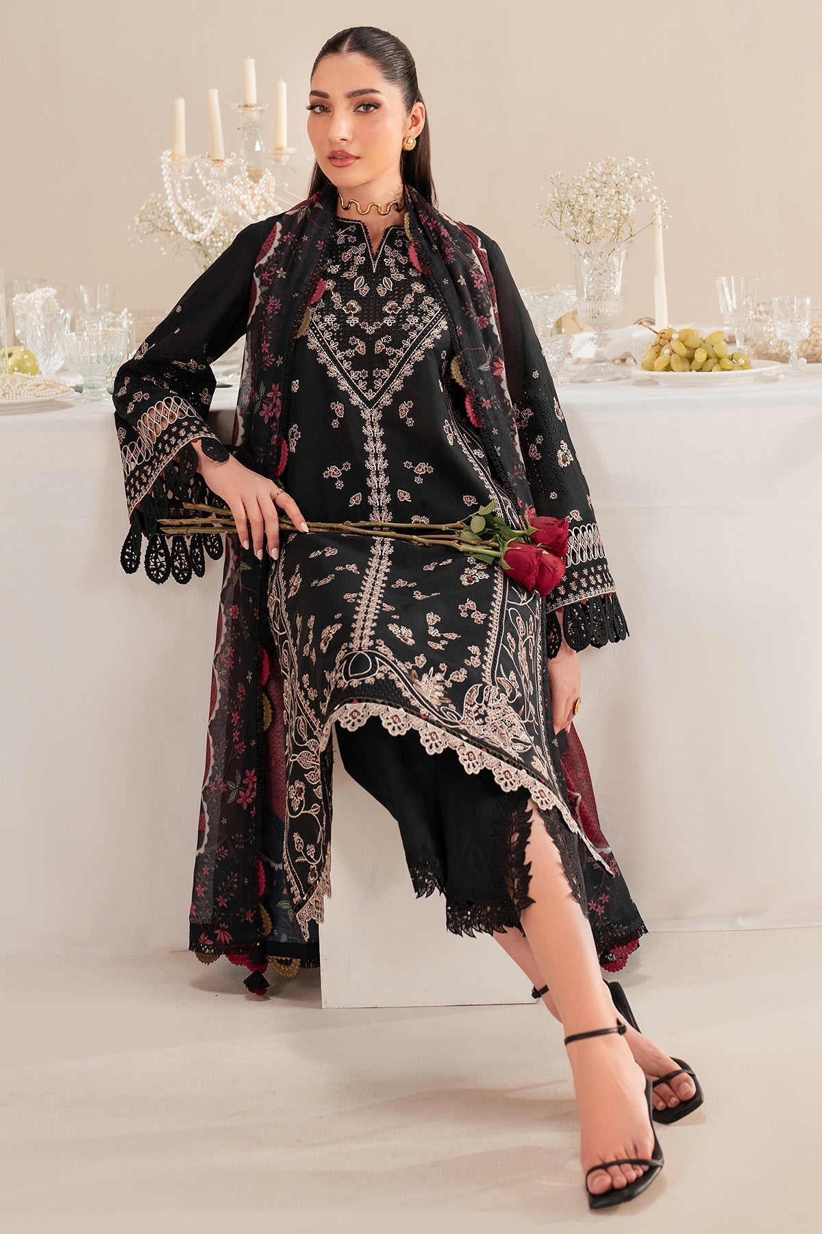 Jazmin | Iris Luxury Lawn 25 | IL'25-D07 Custom Size Black Lawn