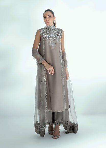Umsha | Soiree De Rose | Crystal Muse - Pakistani Designer Dress - by Umsha - Type : Ladies Clothes - 100% Original at Saira Sultan