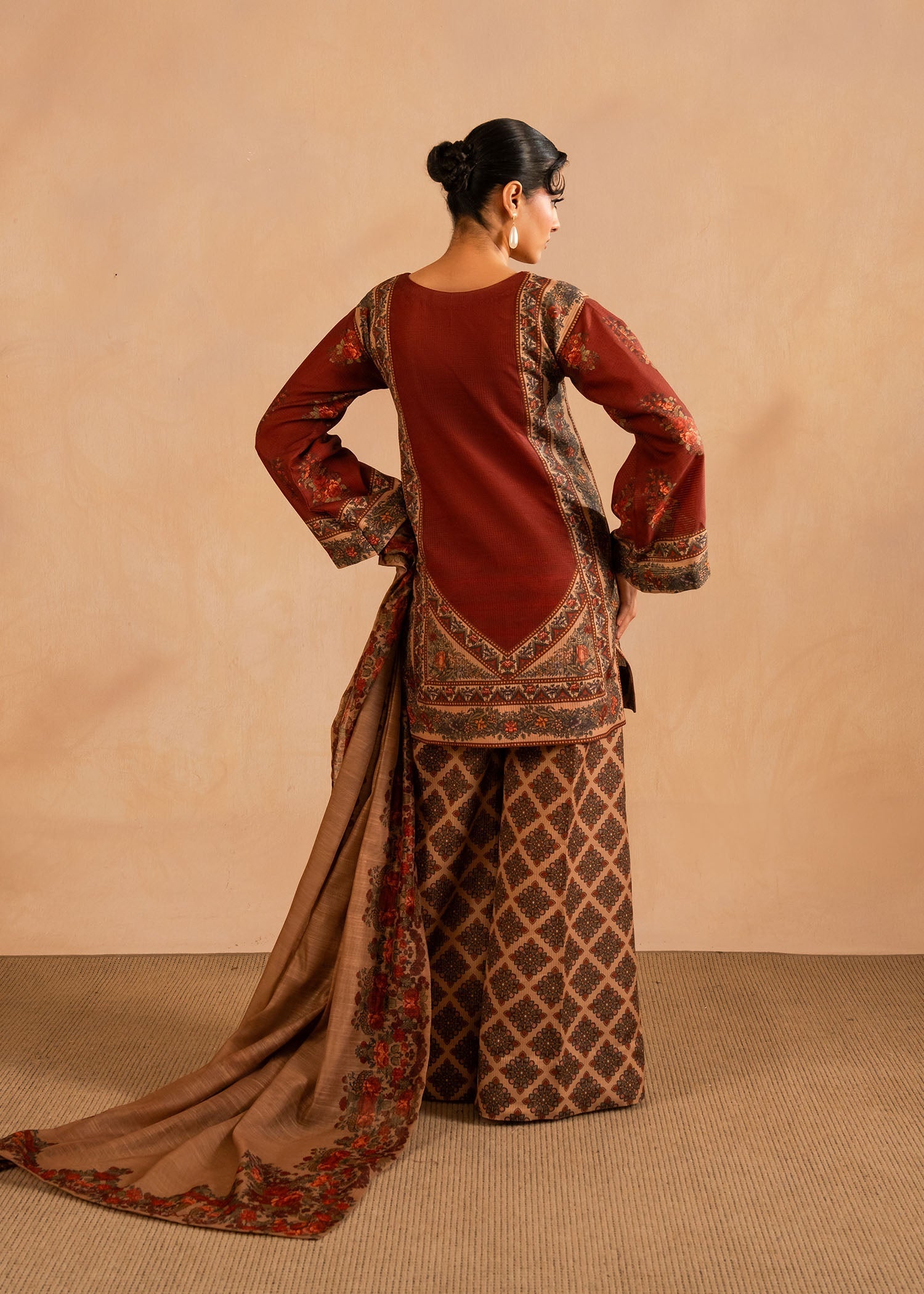 Maria Osama Khan | Retro Lawn 25 | Berra S Rust Lawn