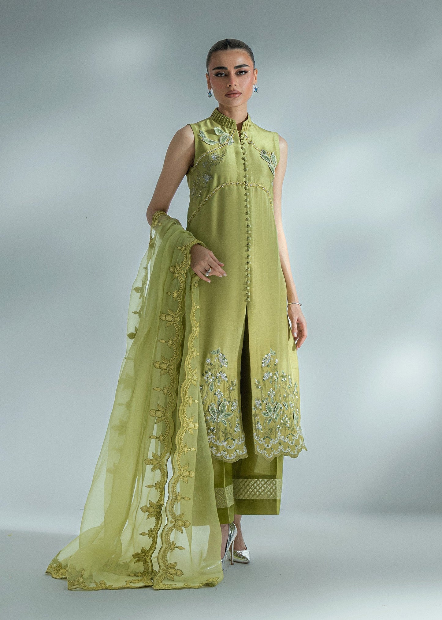 Umsha | Soiree De Rose | Serenity - Pakistani Designer Dress - by Umsha - Type : Ladies Clothes - 100% Original at Saira Sultan