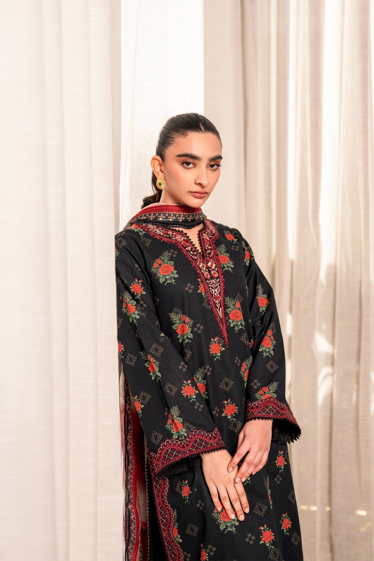 Xenia Formals | Summer Away 25 | PIXIE M Black Lawn