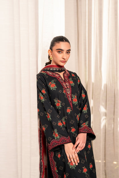 Xenia Formals | Summer Away 25 | PIXIE M Black Lawn