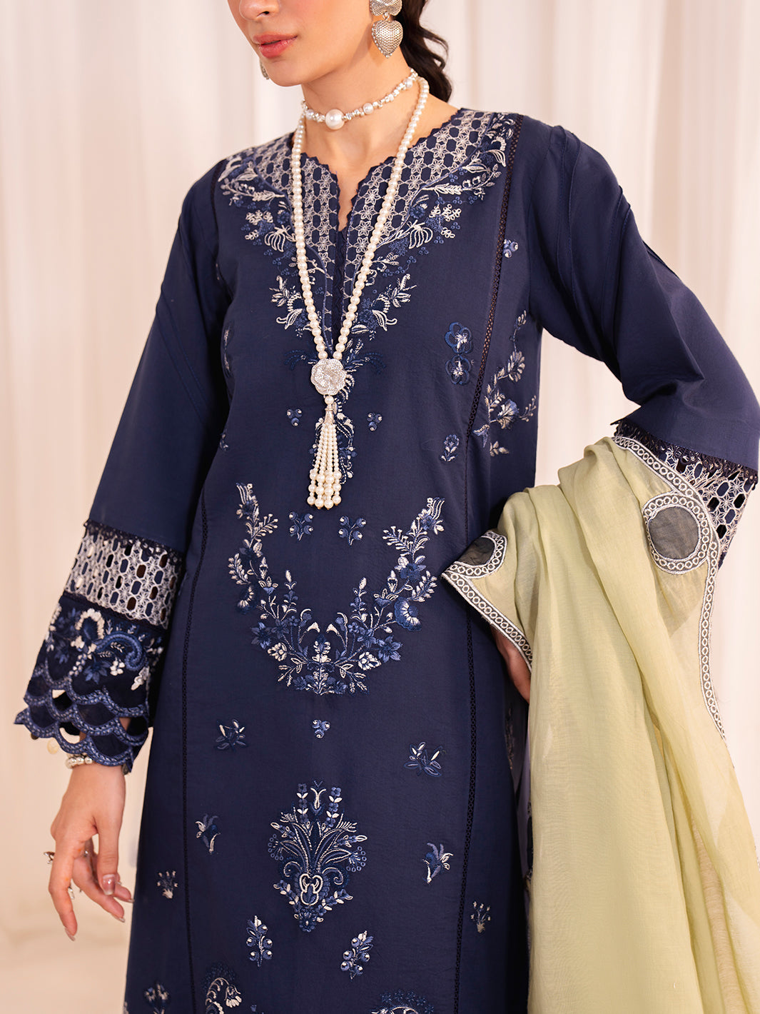 Faiza Faisal | Celine Eid 25 | SOFIE M Navy Blue Lawn