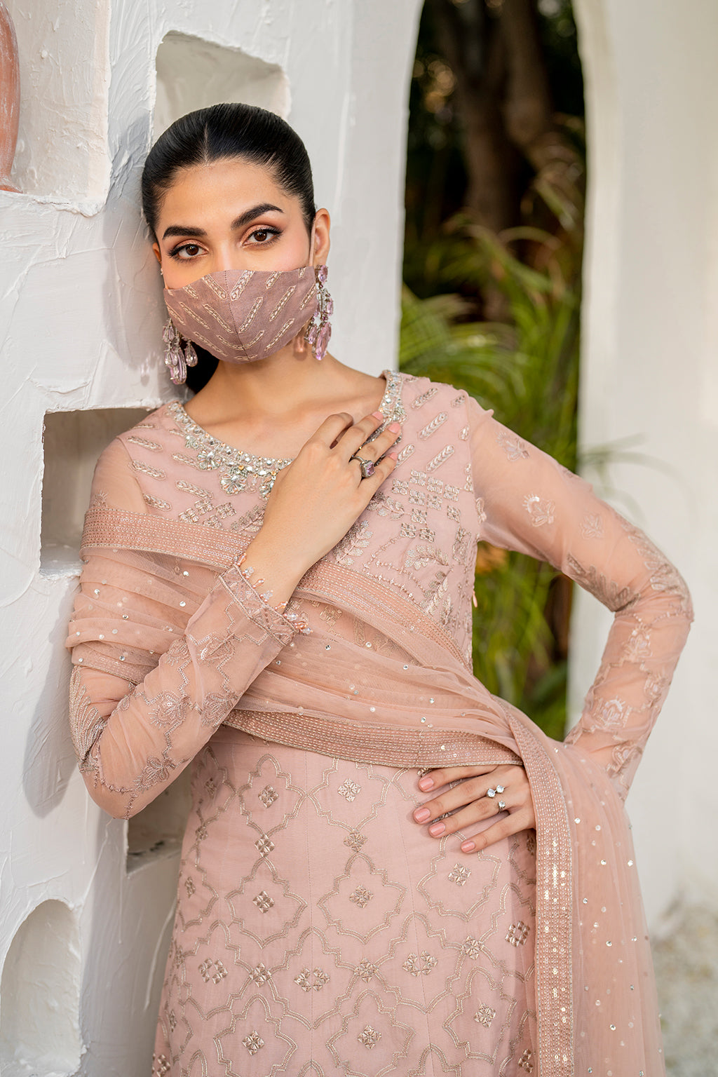 Flossie | Naqsh Formals | S-1407 M Pale Peach Organza