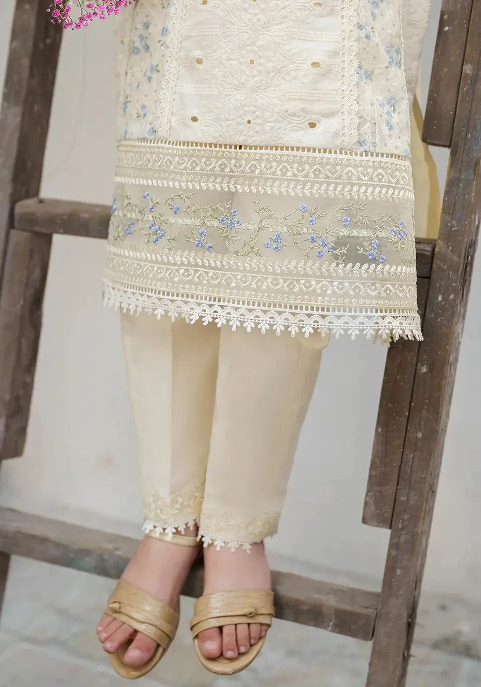 Zarqash | Belle Ame 24 | BL 002 Rosettes - Pakistani Designer Dress - by Zarqash | Type: Luxury - 100% Original at Saira Sultan