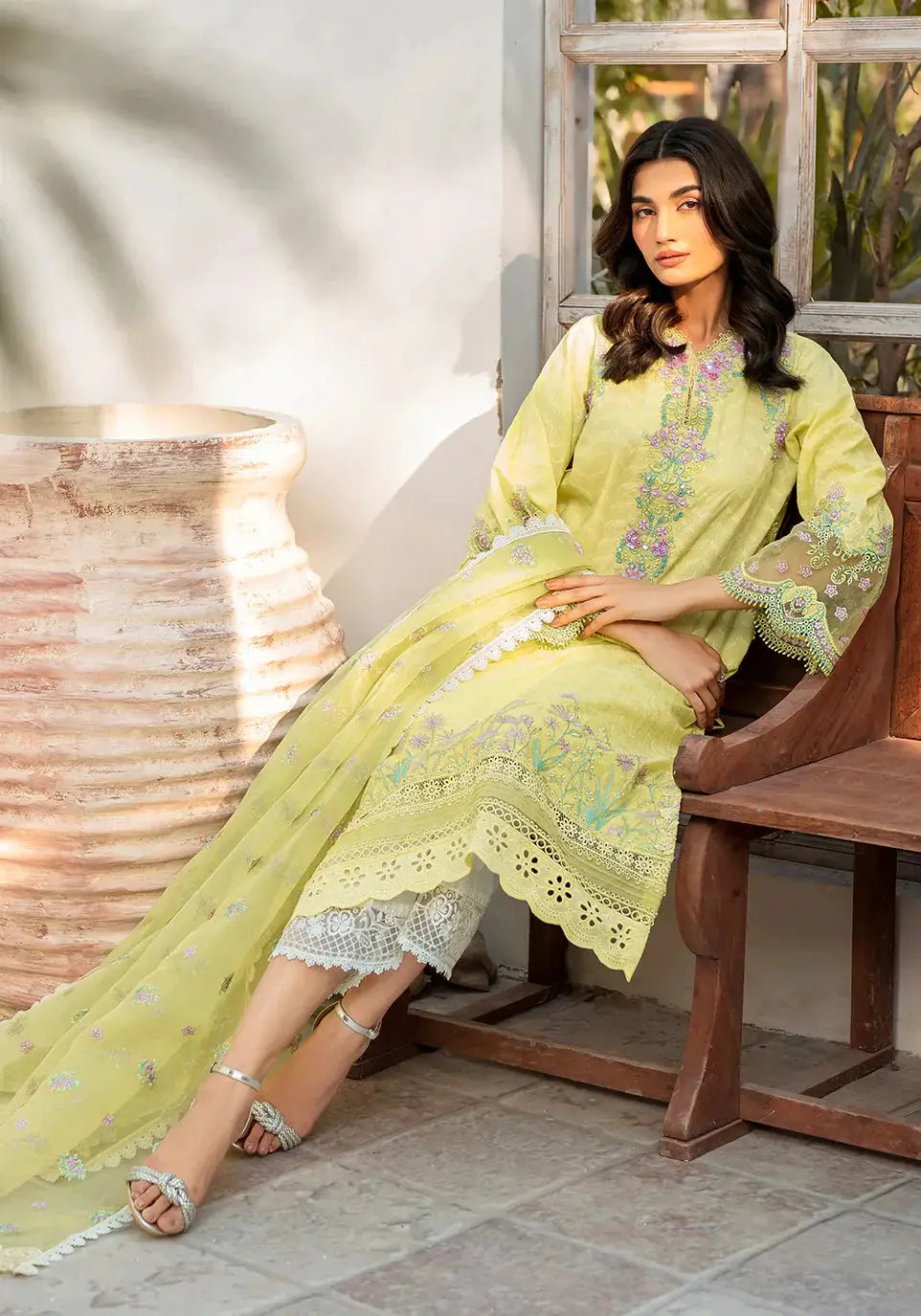 Zarqash | Belle Ame 24 | BL 001 Ziana - Pakistani Designer Dress - by Zarqash | Type: Luxury - 100% Original at Saira Sultan