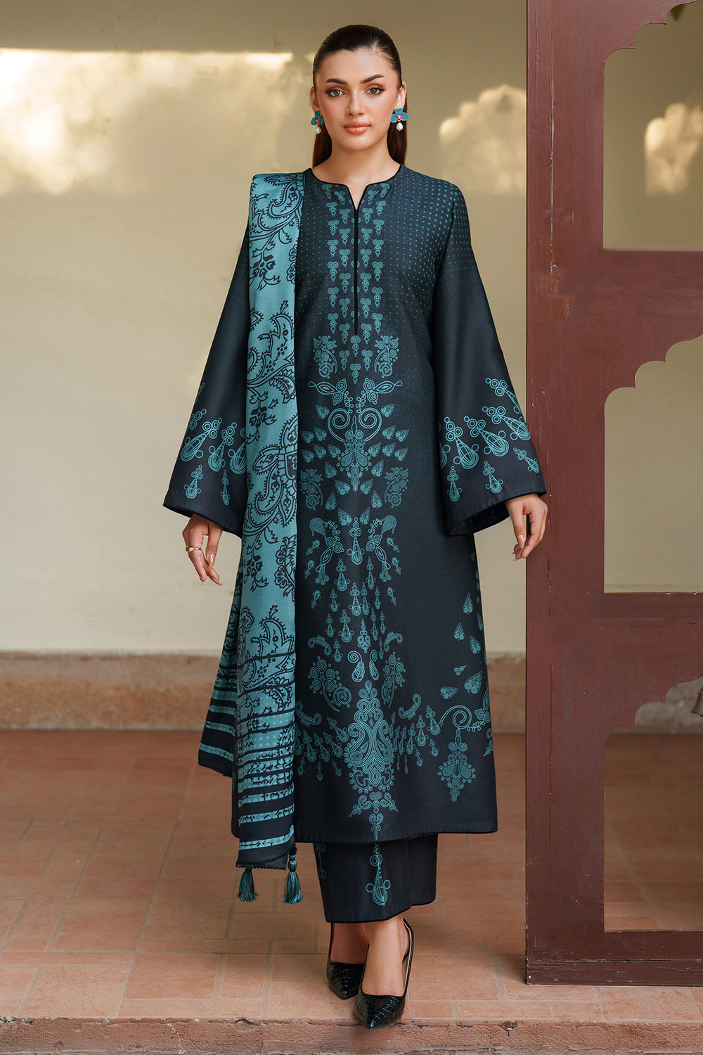 Jazmin | Winter 25 | UW-0181 Z - Pakistani Designer Dress - by Jazmin - Type : Ladies Clothes - 100% Original at Saira Sultan