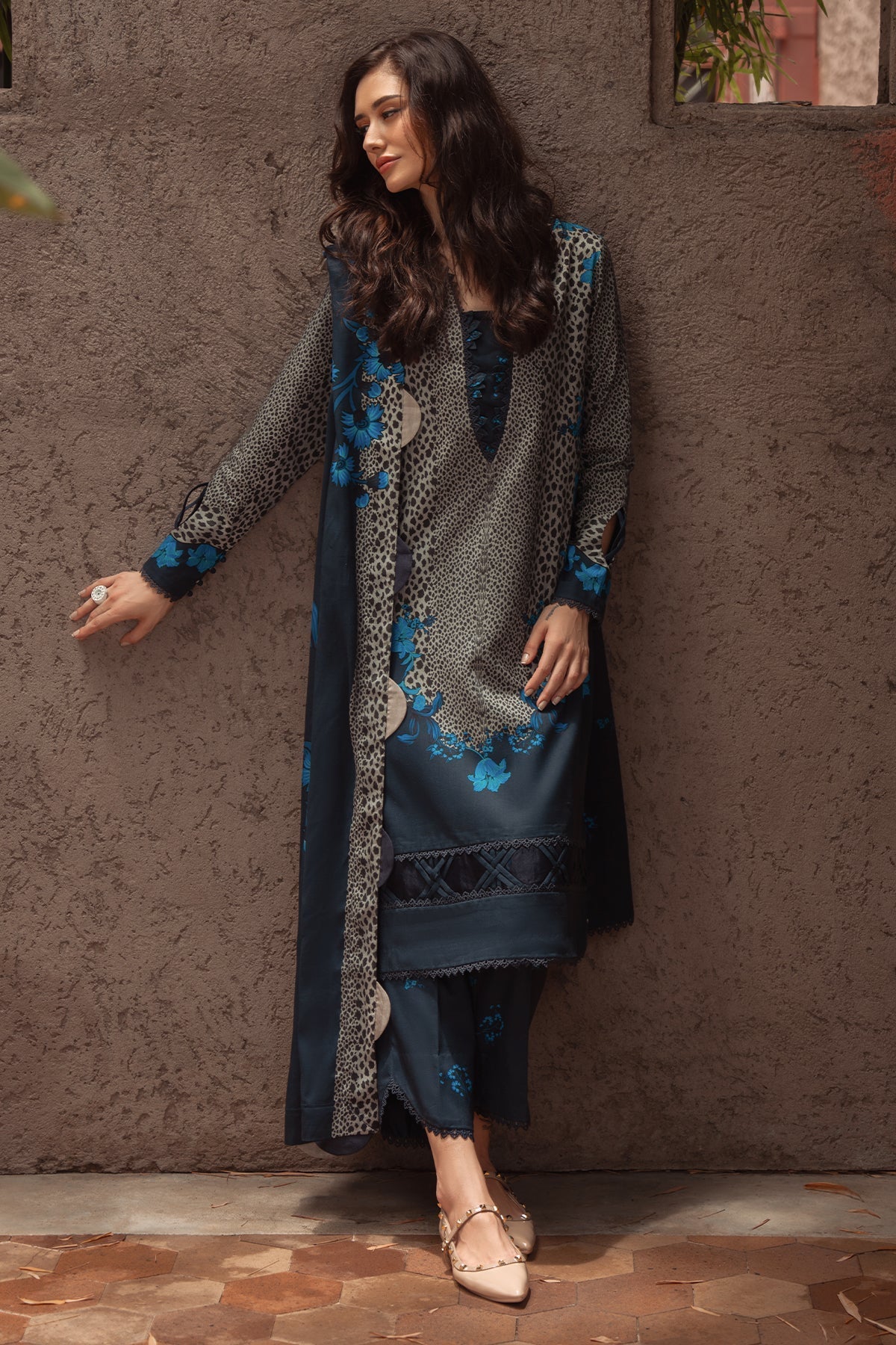 Charizma | C Prints Winter 25 |  3-PC Unstitched Printed Linen Collection CPW5-02 - Pakistani Designer Dress - by Charizma - Type : Ladies Clothes - 100% Original at Saira Sultan